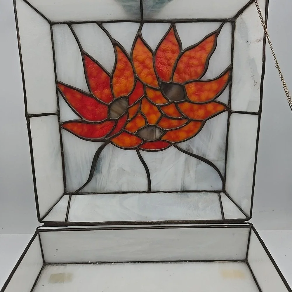 Leaded Stained Glass Hinged Jewelry Box With‎ Christmas Poinsettia